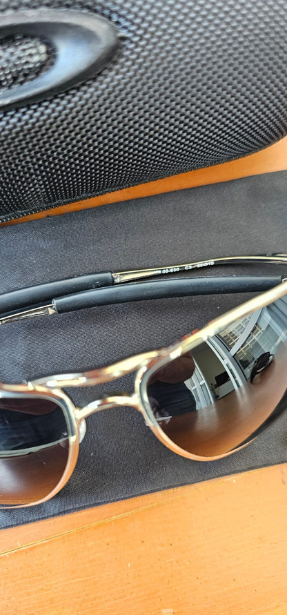 Inmate Armação Prata -  Lentes Black