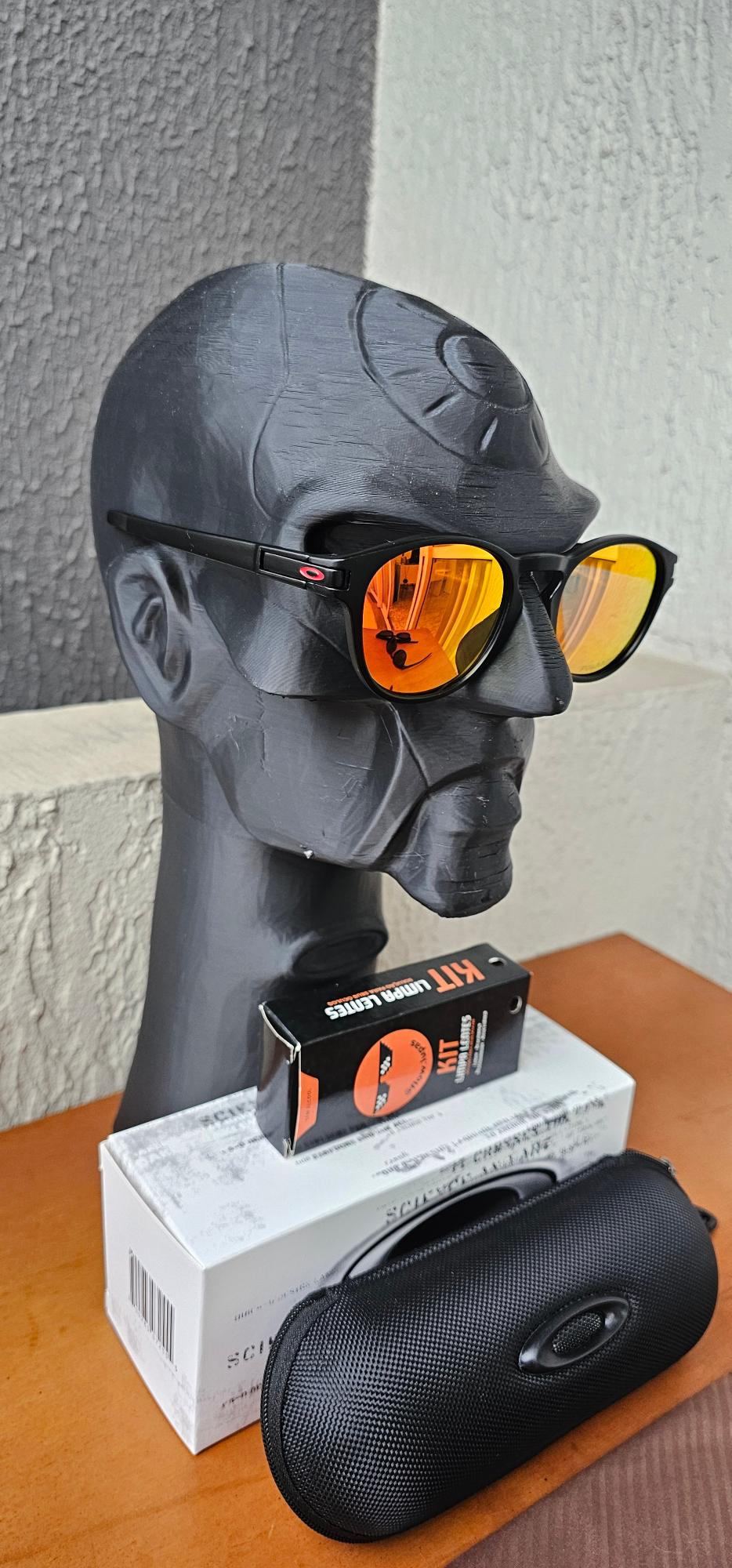 Latch Armação Preta