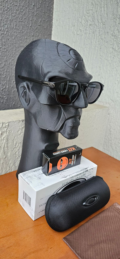 Latch Armação Preta