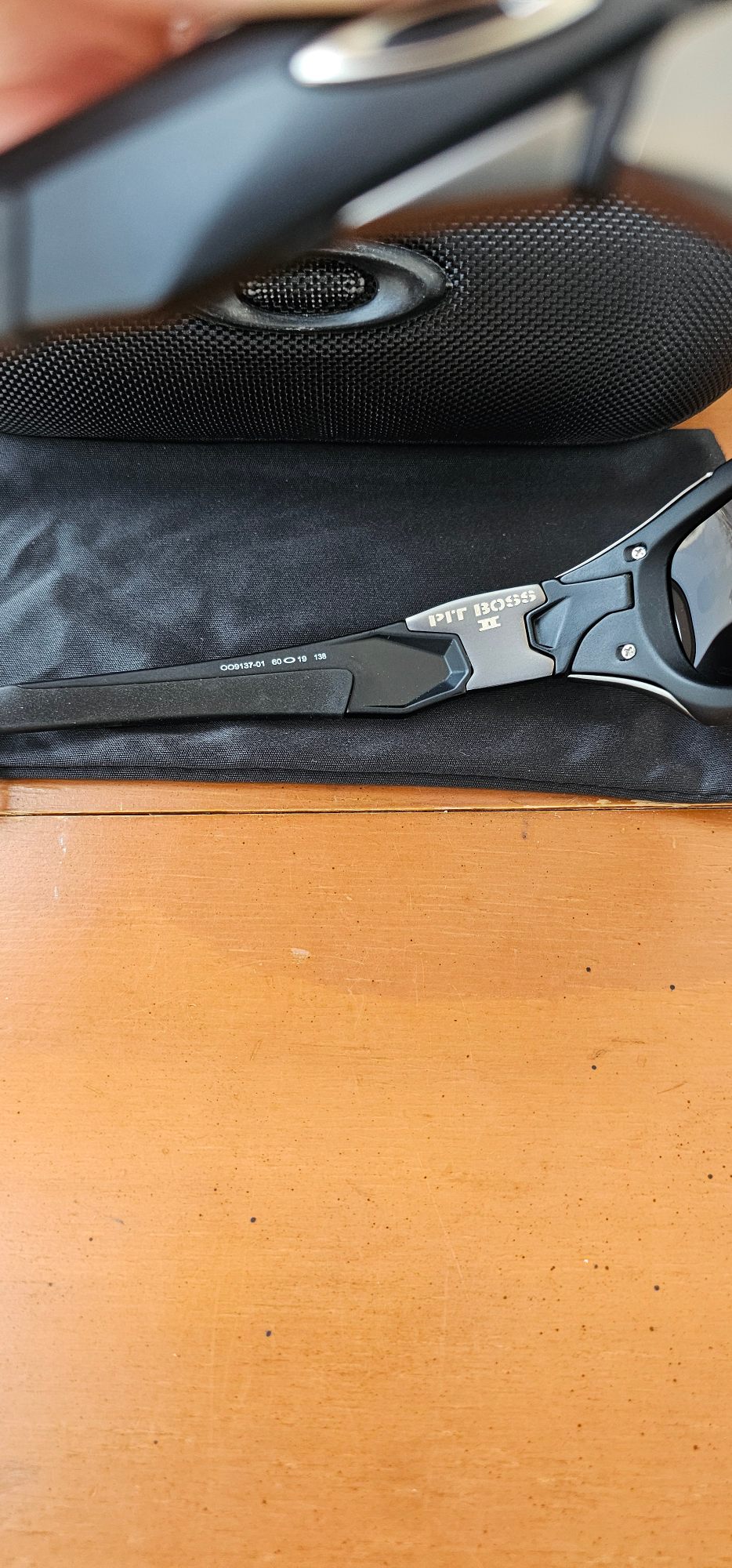 PitBoss II com Armação Preta